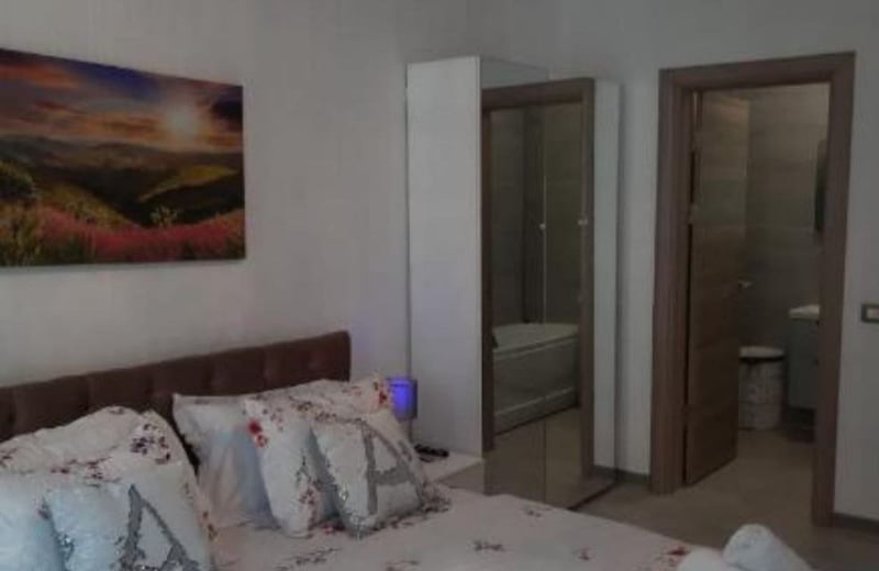 Аренда комфортных 3-комнатных апартаментов с видом на море, 89 м², в районе Мамая, Констанца, Румыния